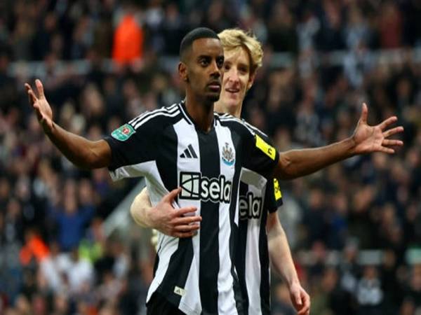 Tin Liverpool: Cân nhắc tương lai Isak dựa vào tài chính Tin Liverpool: Cân nhắc tương lai Isak dựa vào tài chính